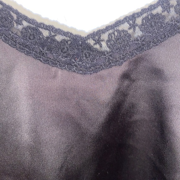 Women's Urban Outfitters Black Satin Lace Camisole - Picture 3 of 10